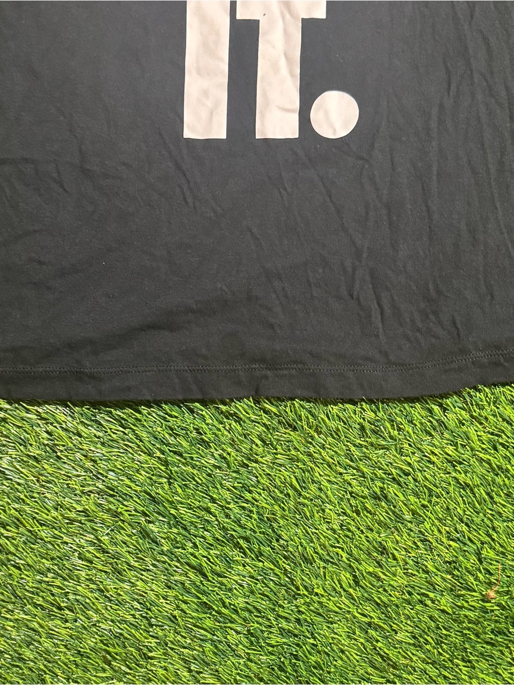 Used Nike “Just Do It” Black T- Shirt Size Small - Men’s with condition issues - Picture 5 of 8